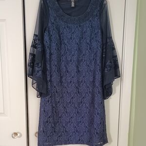 R&M Richards Blue Lace 3/4” Bell  Sleeve Fully Lined Dress Sz 6p Elegant Dressy